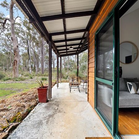 Island Brook Estate Vineyard And Chalets Yelverton Exterior photo